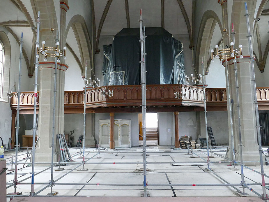 Einrüstung des Kircheninnenraumes (Foto: Karl-Franz Thiede)